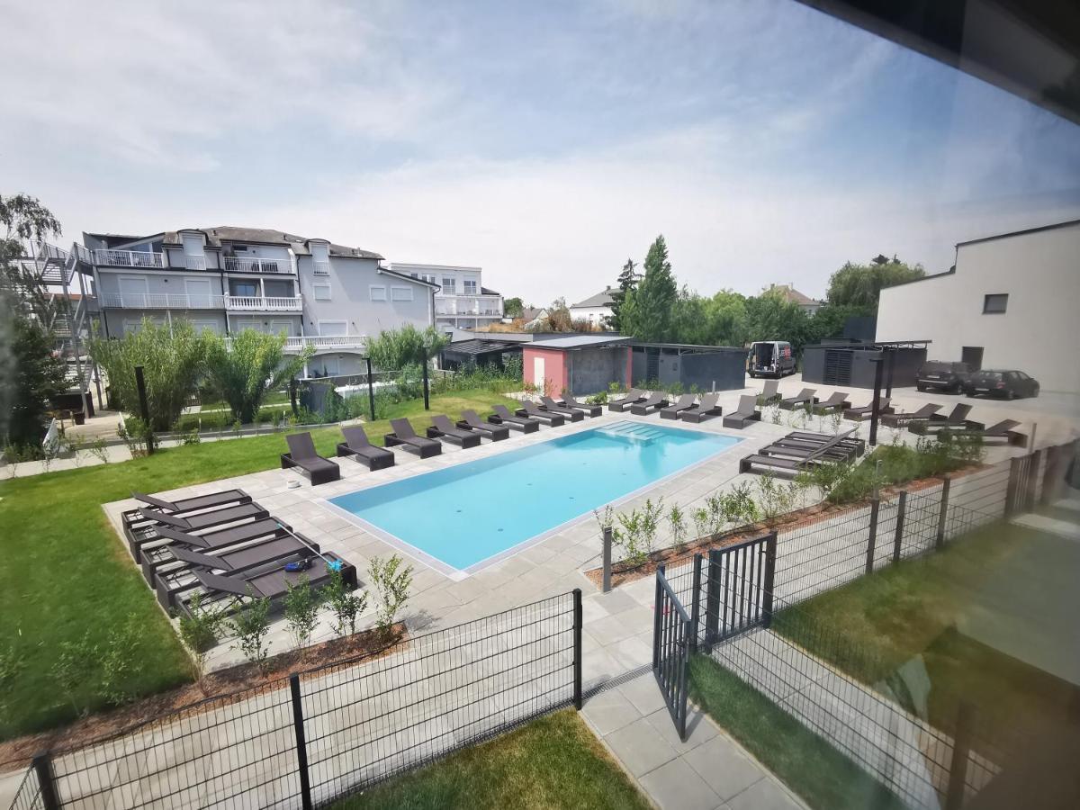 Spa Residenz Neusiedl Appartments Neusiedl am See Exteriör bild